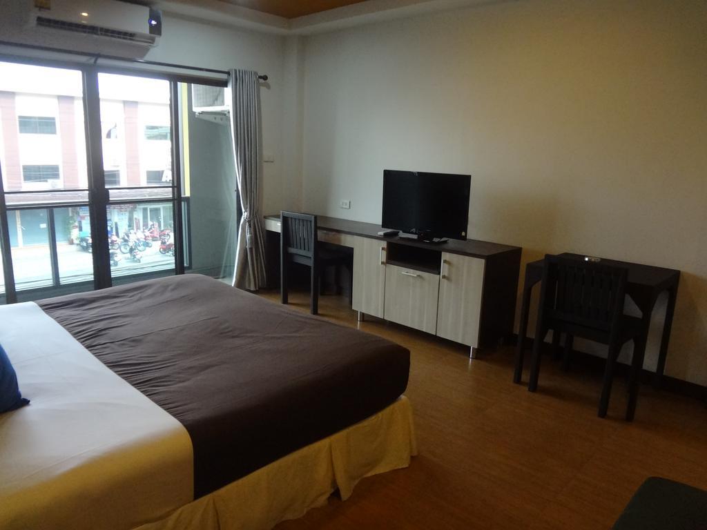 Sleep Tight Hotel Jomtien Beach Exterior foto