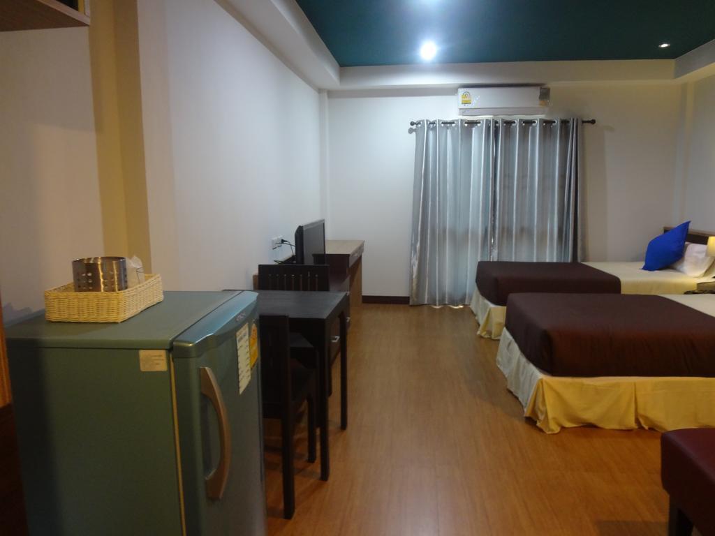 Sleep Tight Hotel Jomtien Beach Exterior foto