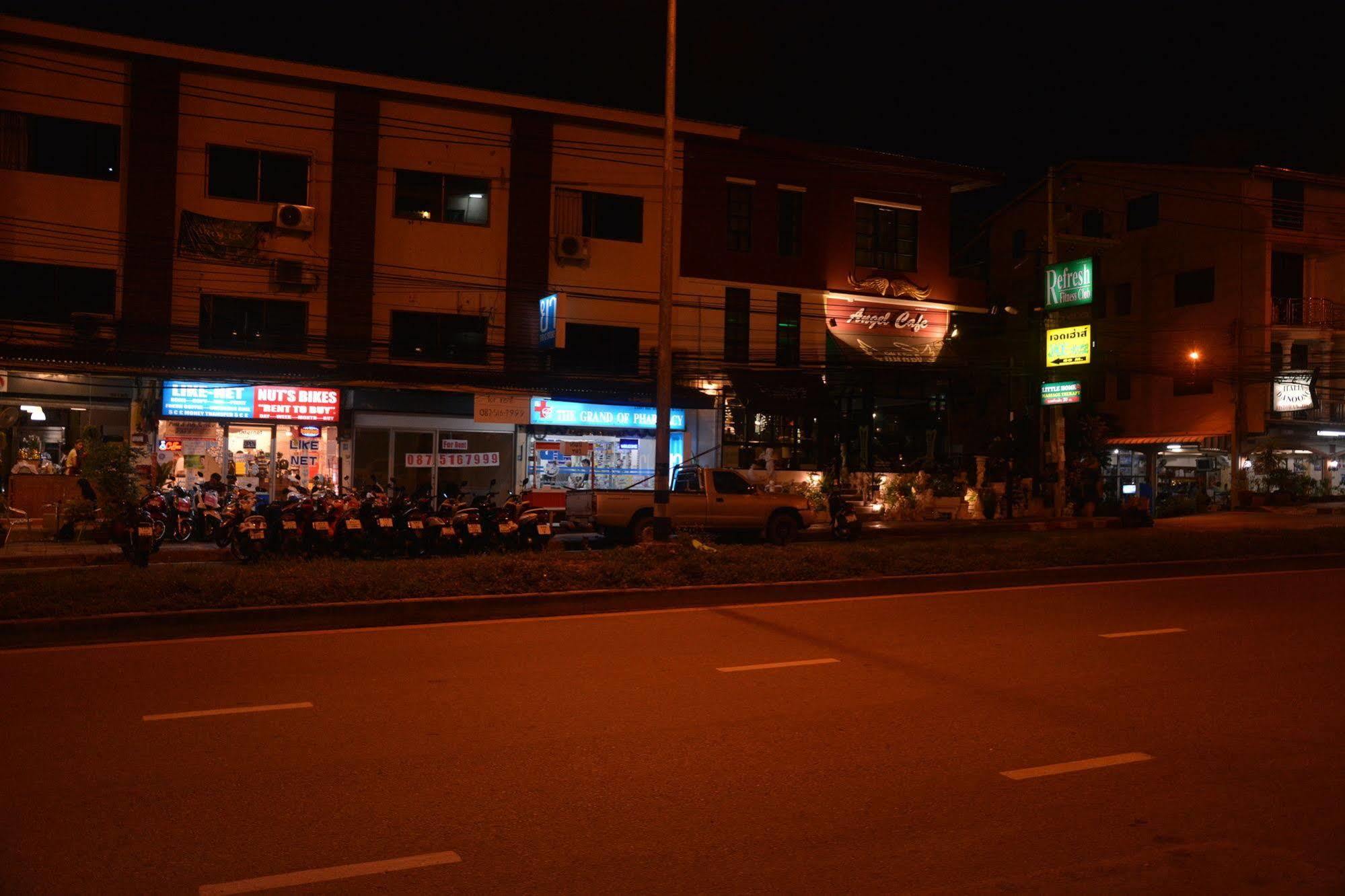 Sleep Tight Hotel Jomtien Beach Exterior foto